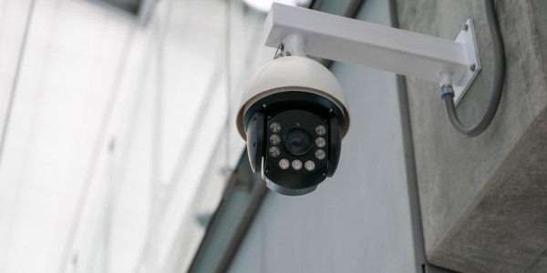 Reformas Integrales de Naves Industriales en Parla · Sistema de Circuito Cerrrado de Seguridad